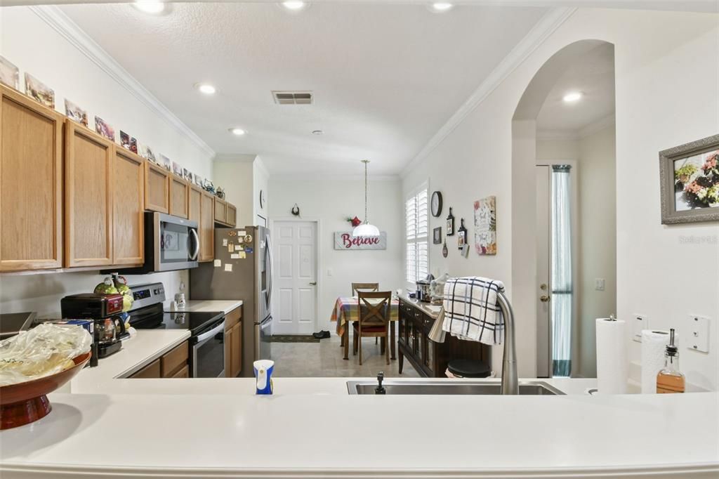 For Sale: $284,900 (2 beds, 2 baths, 1332 Square Feet)