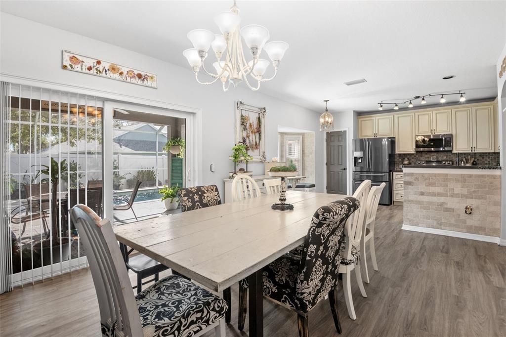 Active With Contract: $395,000 (4 beds, 2 baths, 1784 Square Feet)