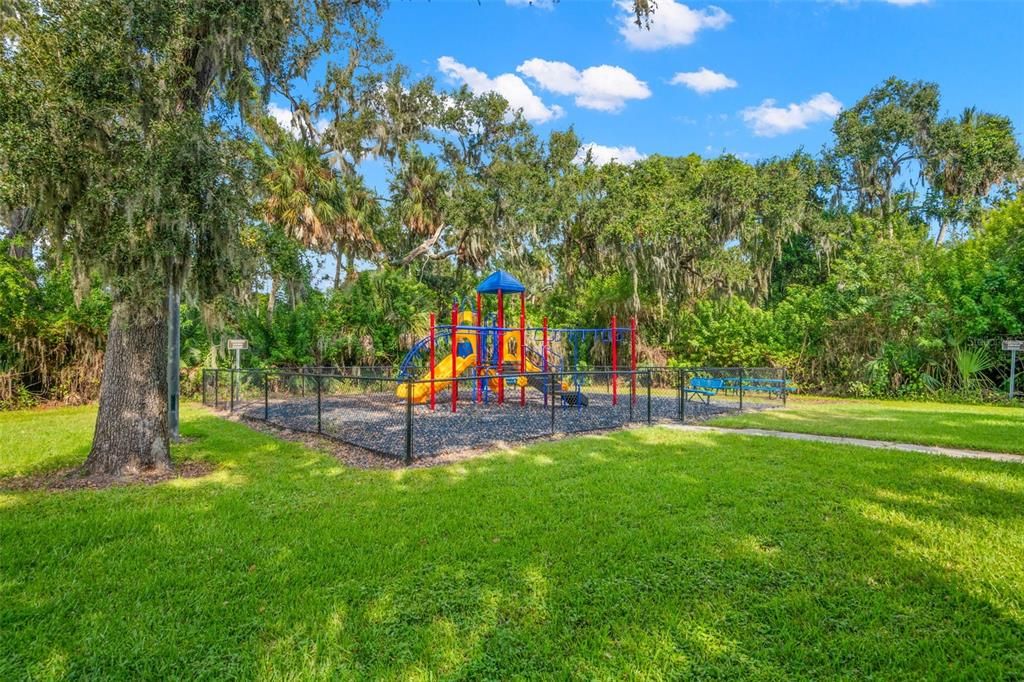 Active With Contract: $395,000 (4 beds, 2 baths, 1784 Square Feet)