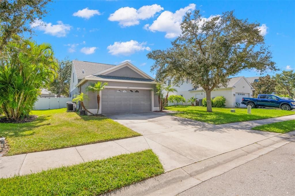 Active With Contract: $395,000 (4 beds, 2 baths, 1784 Square Feet)