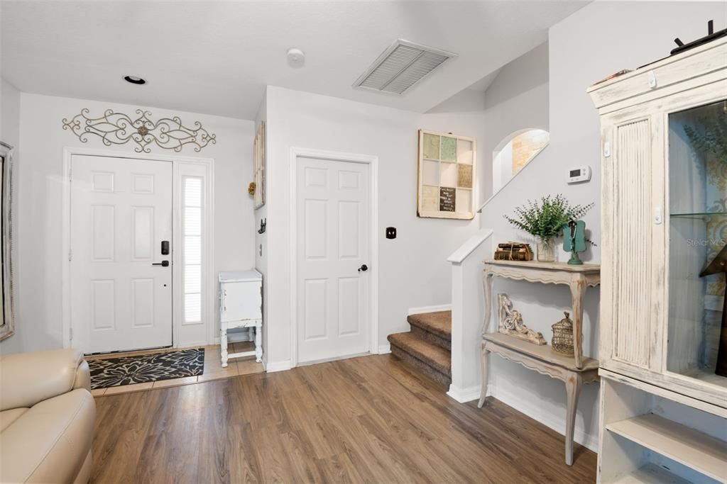 Active With Contract: $395,000 (4 beds, 2 baths, 1784 Square Feet)