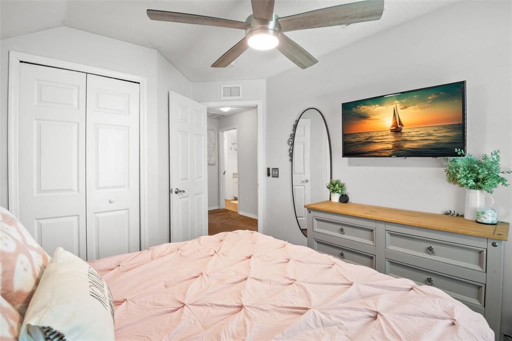 Active With Contract: $395,000 (4 beds, 2 baths, 1784 Square Feet)