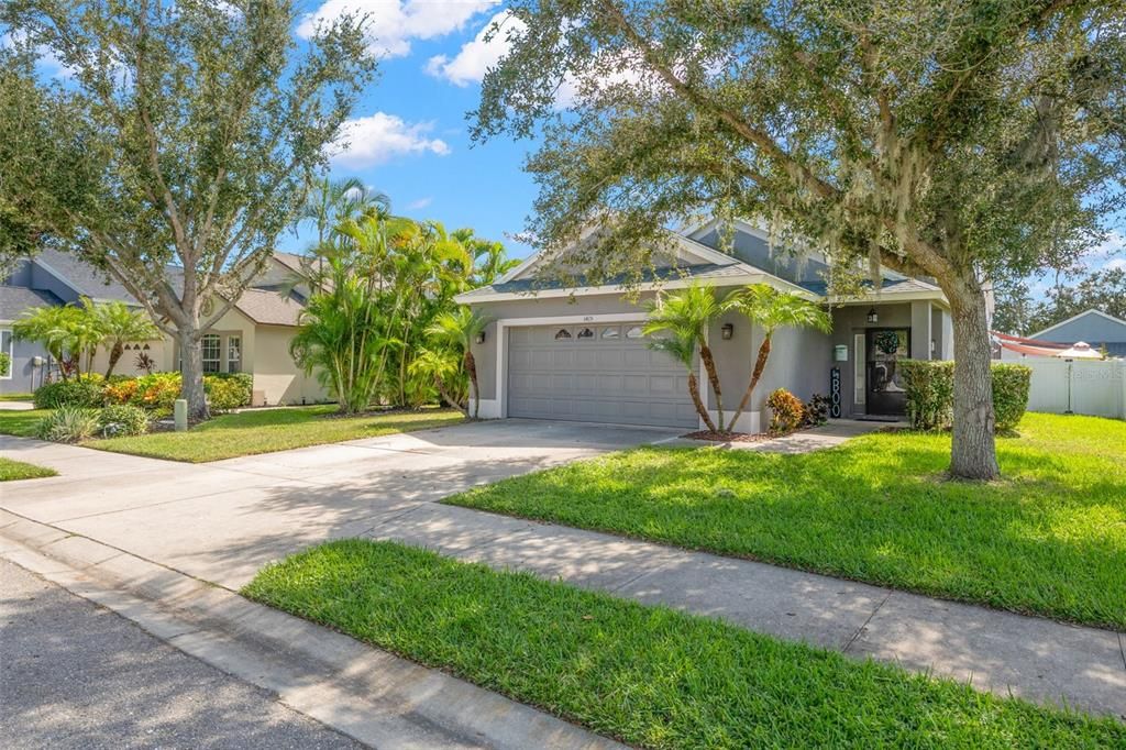 Active With Contract: $395,000 (4 beds, 2 baths, 1784 Square Feet)