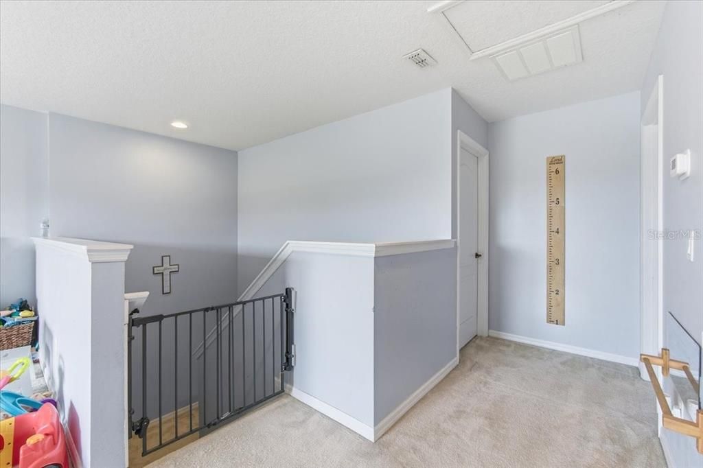 En Venta: $554,900 (4 camas, 2 baños, 3019 Pies cuadrados)