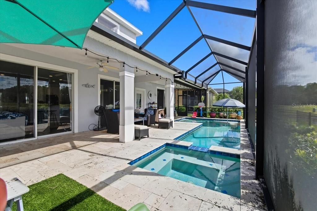 En Venta: $554,900 (4 camas, 2 baños, 3019 Pies cuadrados)