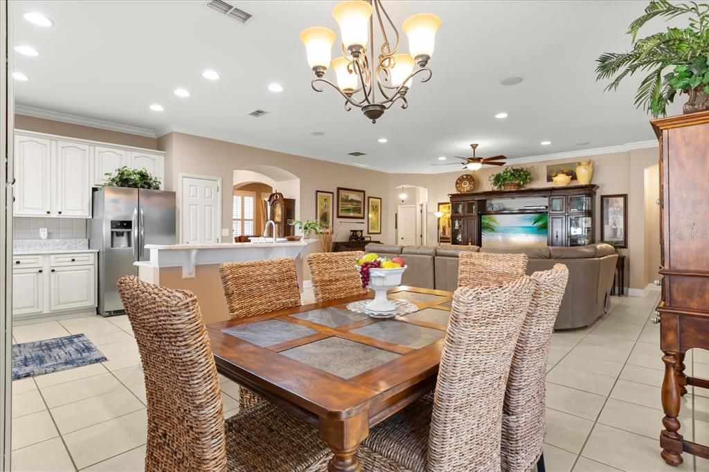 待售: $505,000 (3 贝兹, 2 浴室, 2220 平方英尺)