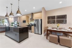 For Sale: $470,000 (4 beds, 4 baths, 2538 Square Feet)