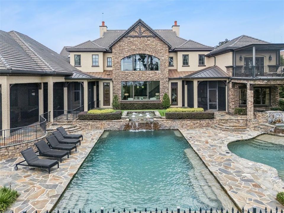 For Sale: $7,750,000 (7 beds, 7 baths, 10485 Square Feet)