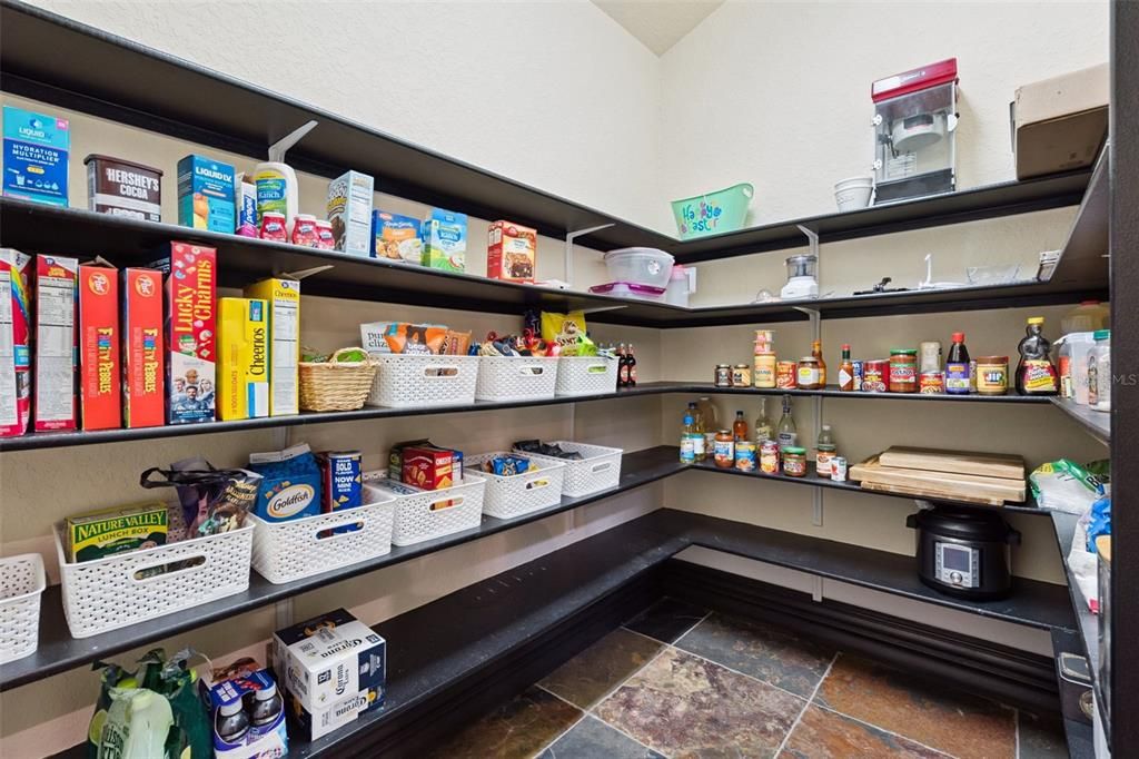 For Sale: $7,750,000 (7 beds, 7 baths, 10485 Square Feet)