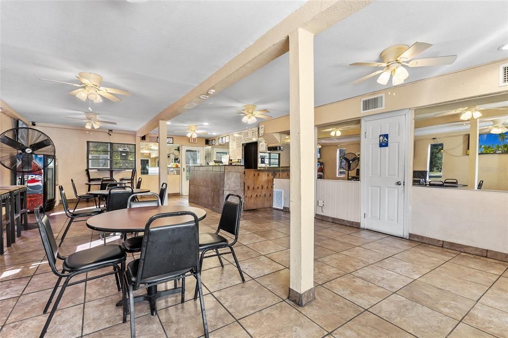 На продажу: $499,900 (0 спален, 0 ванн, 955 Квадратных фут)