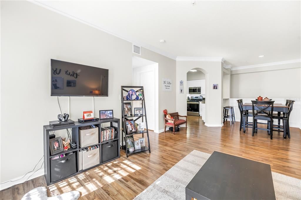 En Venta: $294,900 (1 camas, 1 baños, 964 Pies cuadrados)