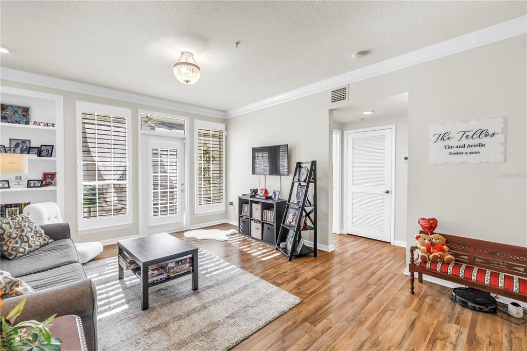 En Venta: $294,900 (1 camas, 1 baños, 964 Pies cuadrados)