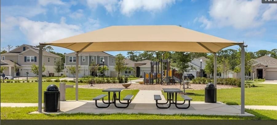 Active With Contract: $307,990 (5 beds, 2 baths, 2112 Square Feet)