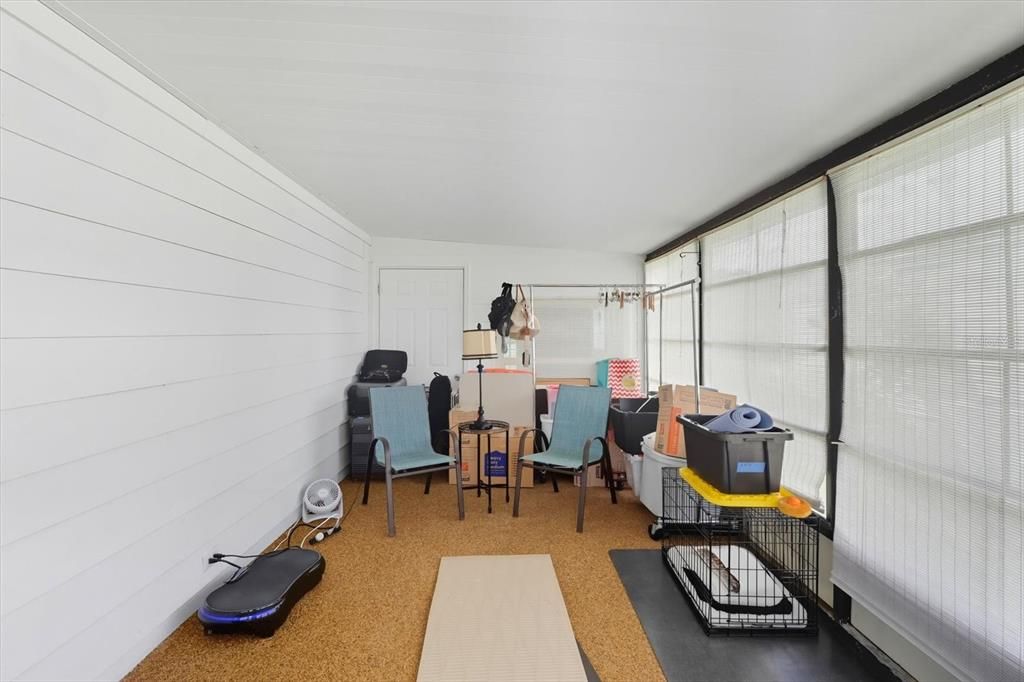 For Rent: $2,350 (2 beds, 2 baths, 1641 Square Feet)