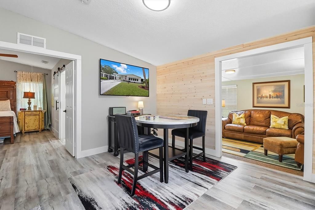 For Rent: $2,350 (2 beds, 2 baths, 1641 Square Feet)