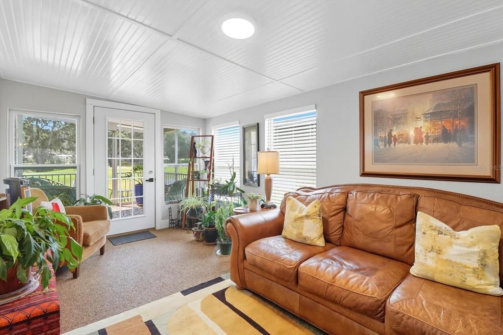 For Rent: $2,350 (2 beds, 2 baths, 1641 Square Feet)