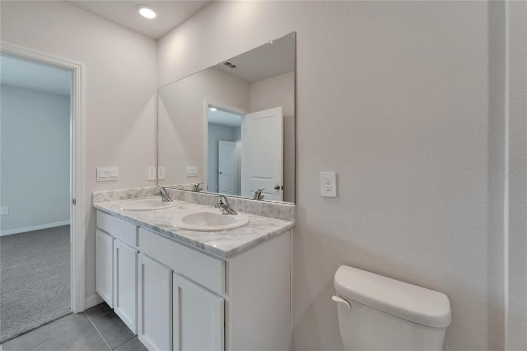 For Rent: $2,800 (3 beds, 2 baths, 1673 Square Feet)