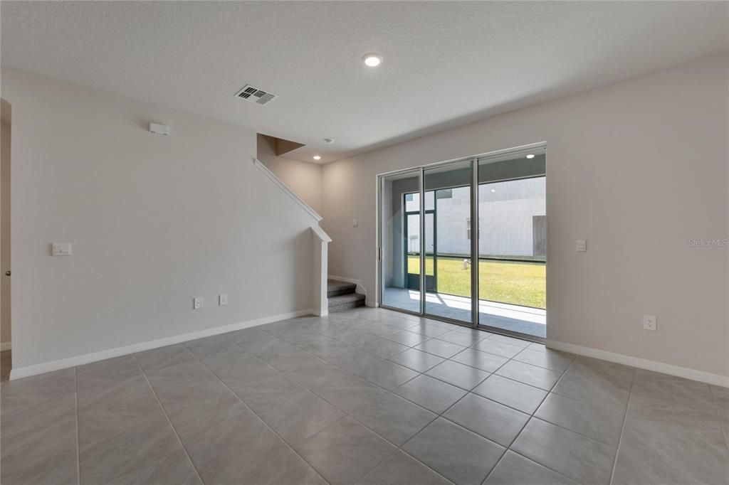 For Rent: $2,800 (3 beds, 2 baths, 1673 Square Feet)