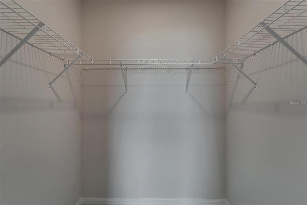 For Rent: $2,800 (3 beds, 2 baths, 1673 Square Feet)