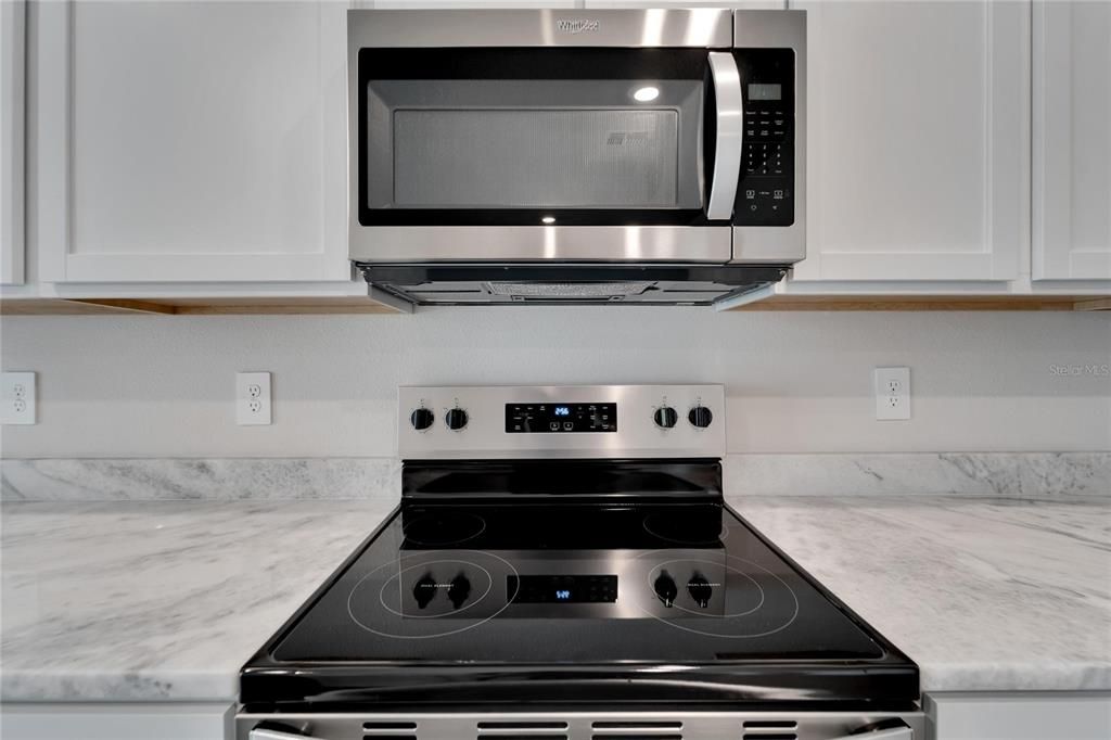 For Rent: $2,800 (3 beds, 2 baths, 1673 Square Feet)