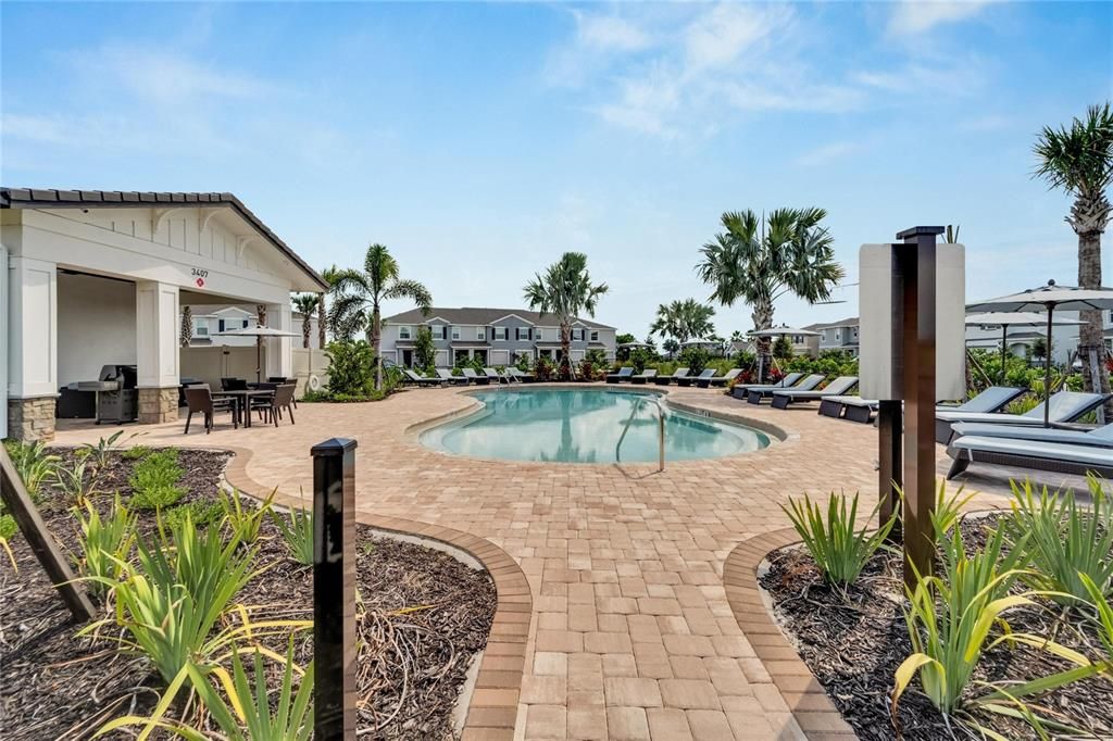 For Rent: $2,800 (3 beds, 2 baths, 1673 Square Feet)