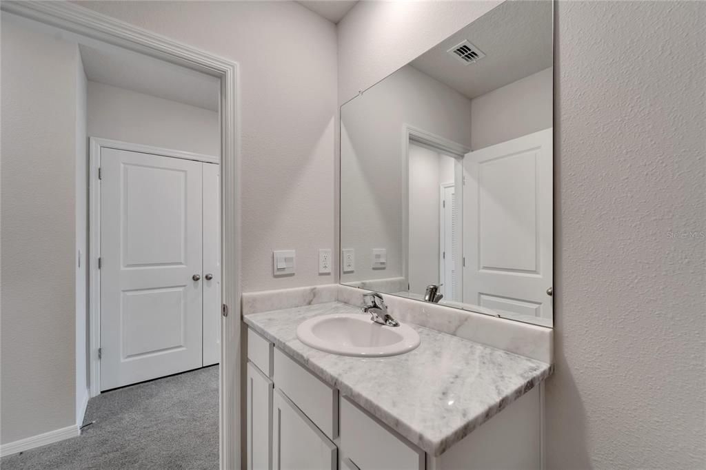 For Rent: $2,800 (3 beds, 2 baths, 1673 Square Feet)