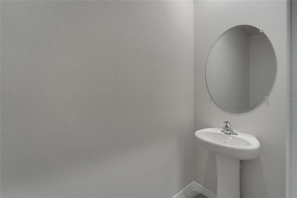 For Rent: $2,800 (3 beds, 2 baths, 1673 Square Feet)