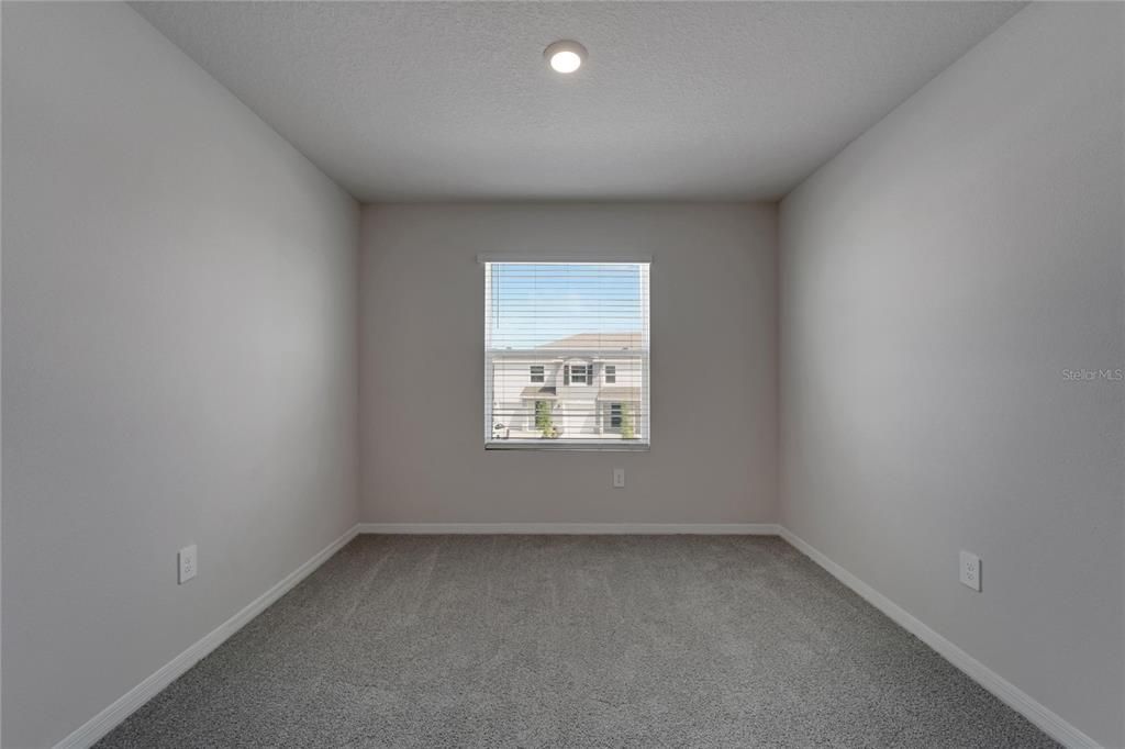 For Rent: $2,800 (3 beds, 2 baths, 1673 Square Feet)