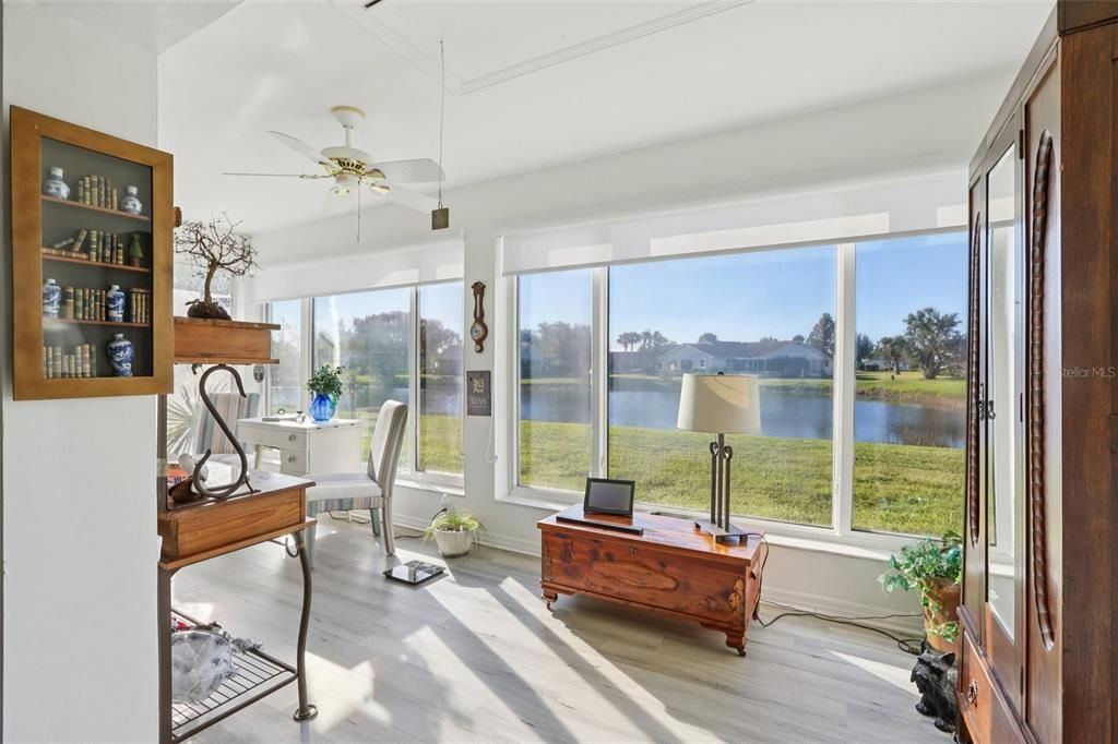 На продажу: $154,900 (2 спален, 2 ванн, 960 Квадратных фут)