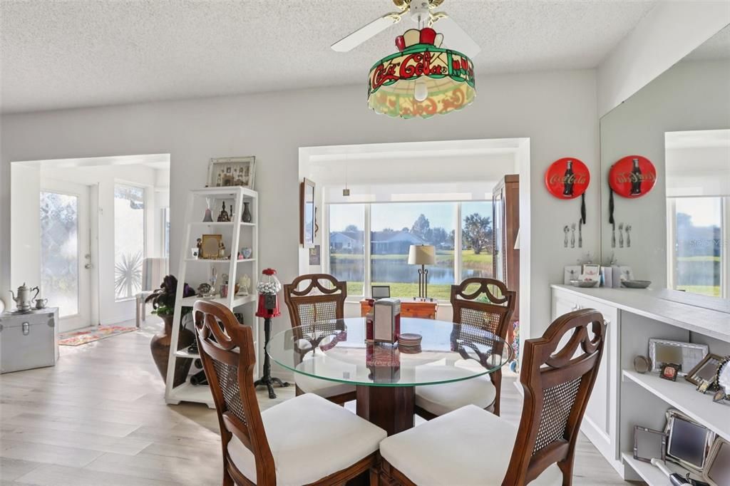 На продажу: $154,900 (2 спален, 2 ванн, 960 Квадратных фут)