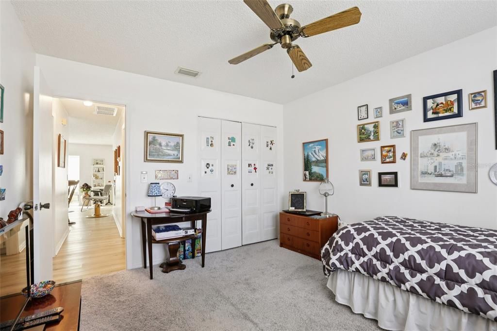 На продажу: $154,900 (2 спален, 2 ванн, 960 Квадратных фут)