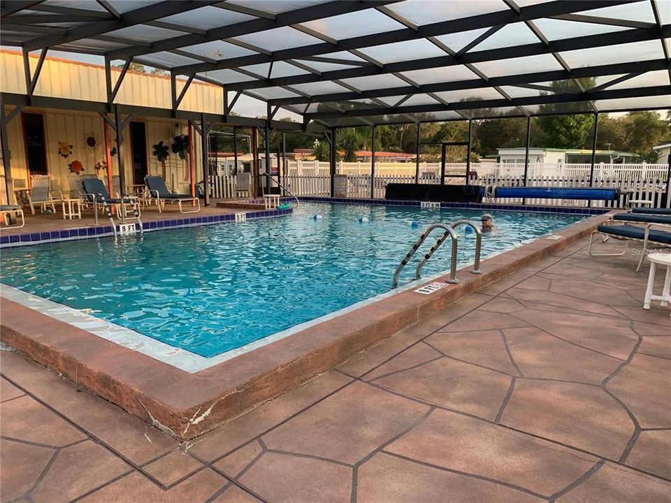 For Sale: $129,000 (1 beds, 1 baths, 400 Square Feet)