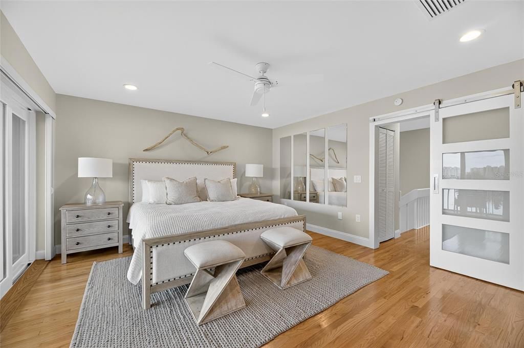 出租: $7,000 (3 贝兹, 3 浴室, 2150 平方英尺)