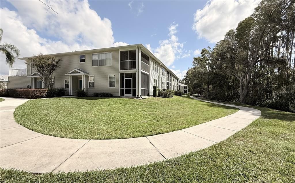 For Rent: $1,975 (3 beds, 2 baths, 1624 Square Feet)