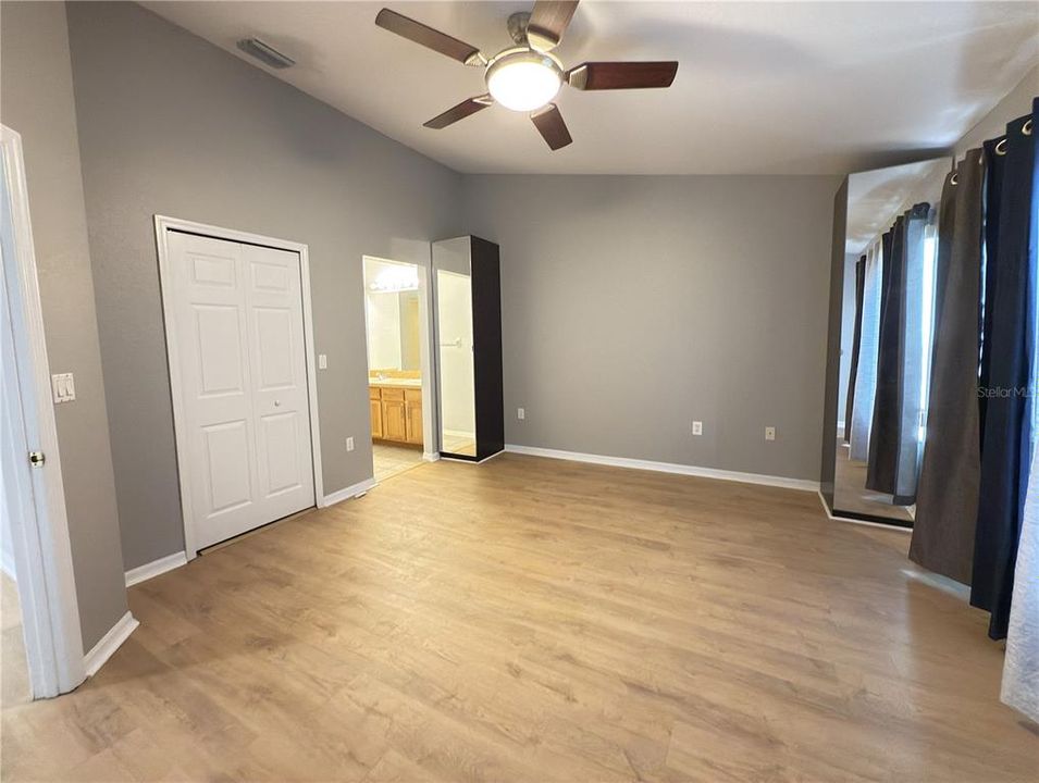 For Rent: $1,975 (3 beds, 2 baths, 1624 Square Feet)