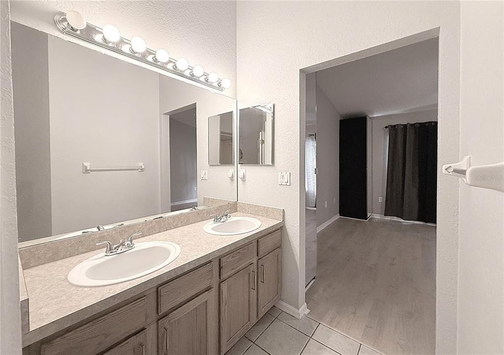 For Rent: $1,975 (3 beds, 2 baths, 1624 Square Feet)