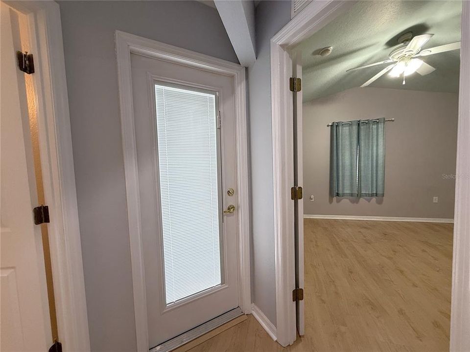 For Rent: $1,975 (3 beds, 2 baths, 1624 Square Feet)