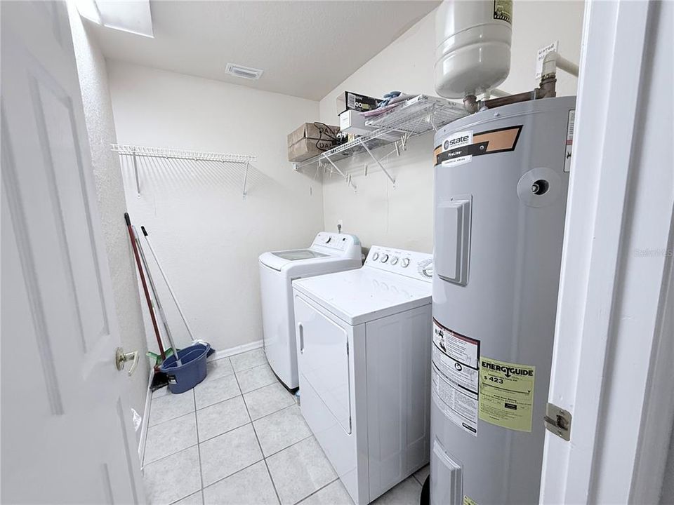 For Rent: $1,975 (3 beds, 2 baths, 1624 Square Feet)