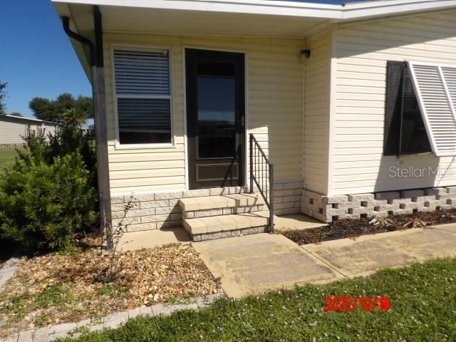 For Sale: $185,000 (2 beds, 2 baths, 1002 Square Feet)