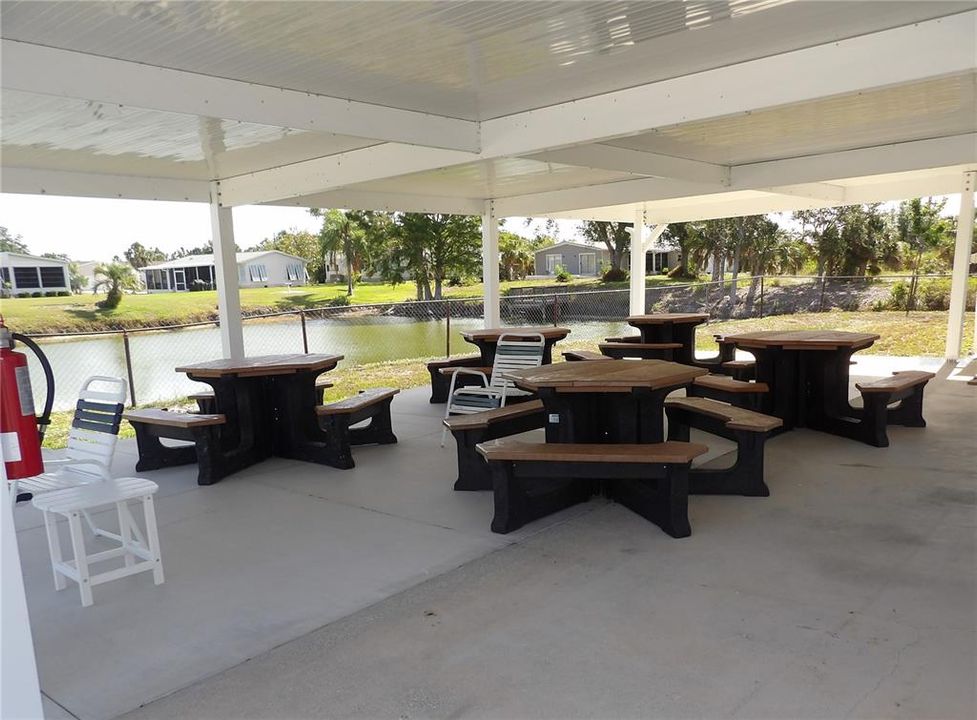 For Sale: $185,000 (2 beds, 2 baths, 1002 Square Feet)