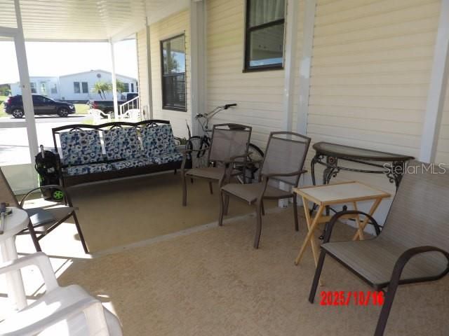 For Sale: $185,000 (2 beds, 2 baths, 1002 Square Feet)
