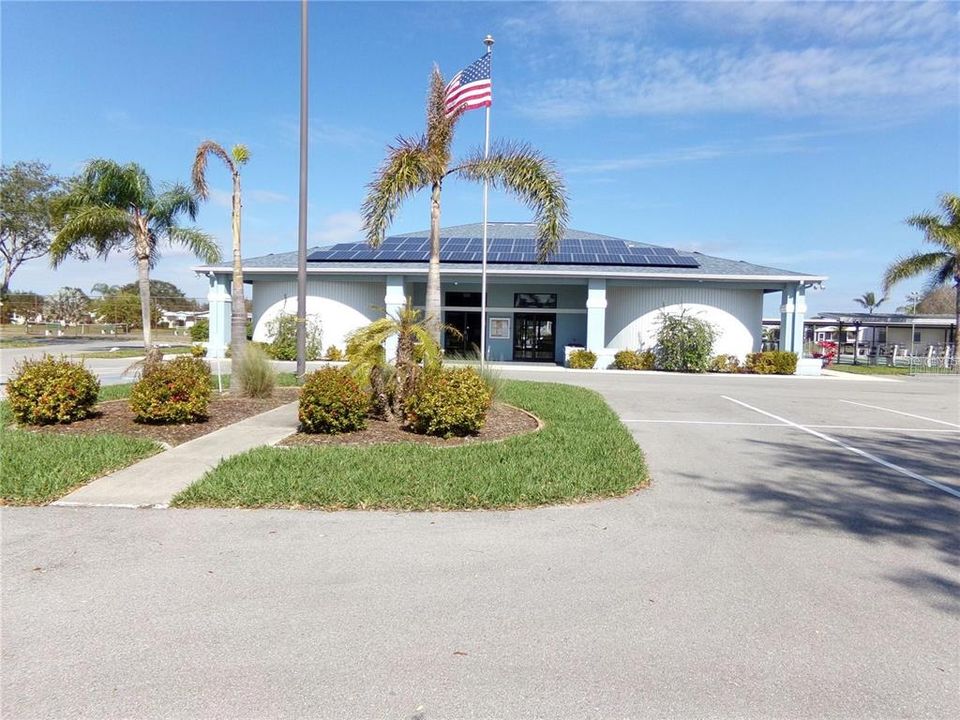 For Sale: $185,000 (2 beds, 2 baths, 1002 Square Feet)