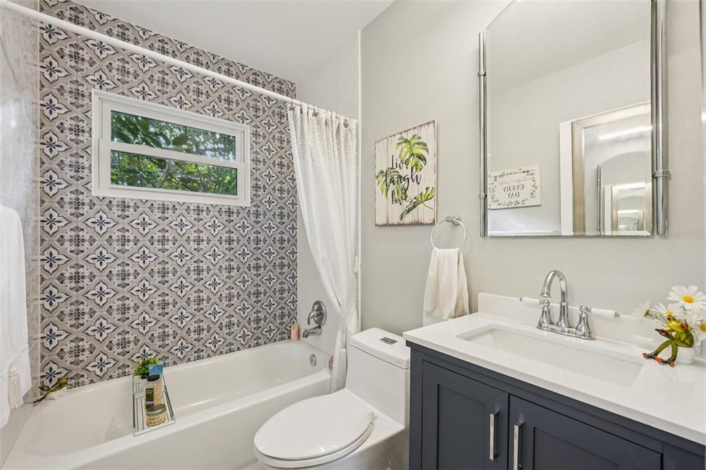 For Sale: $570,000 (3 beds, 2 baths, 1599 Square Feet)