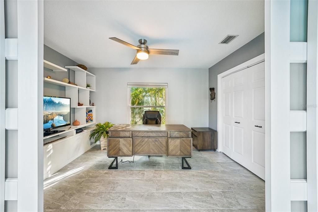 For Sale: $570,000 (3 beds, 2 baths, 1599 Square Feet)