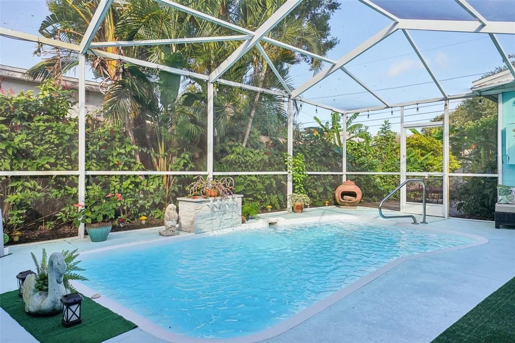 For Sale: $570,000 (3 beds, 2 baths, 1599 Square Feet)