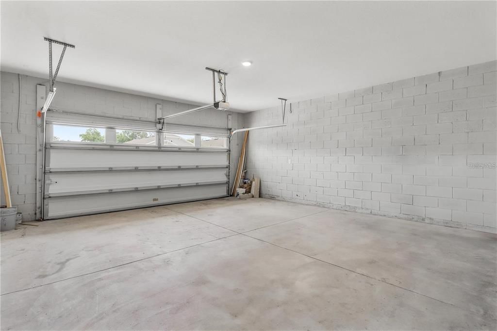 En Renta: $3,000 (4 camas, 3 baños, 2075 Pies cuadrados)