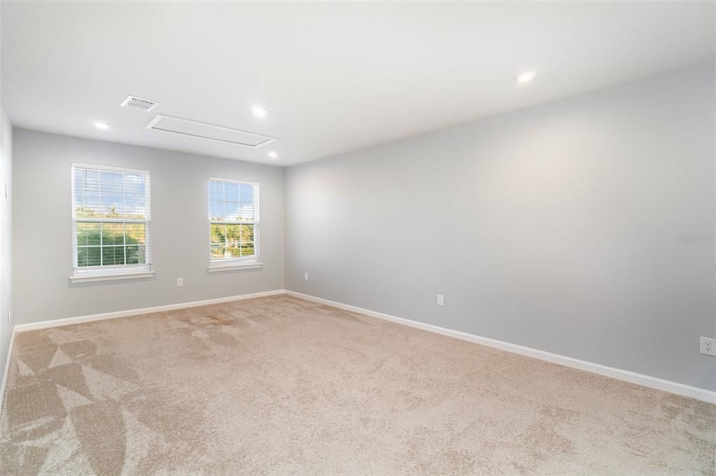 На продажу: $350,000 (2 спален, 3 ванн, 1728 Квадратных фут)