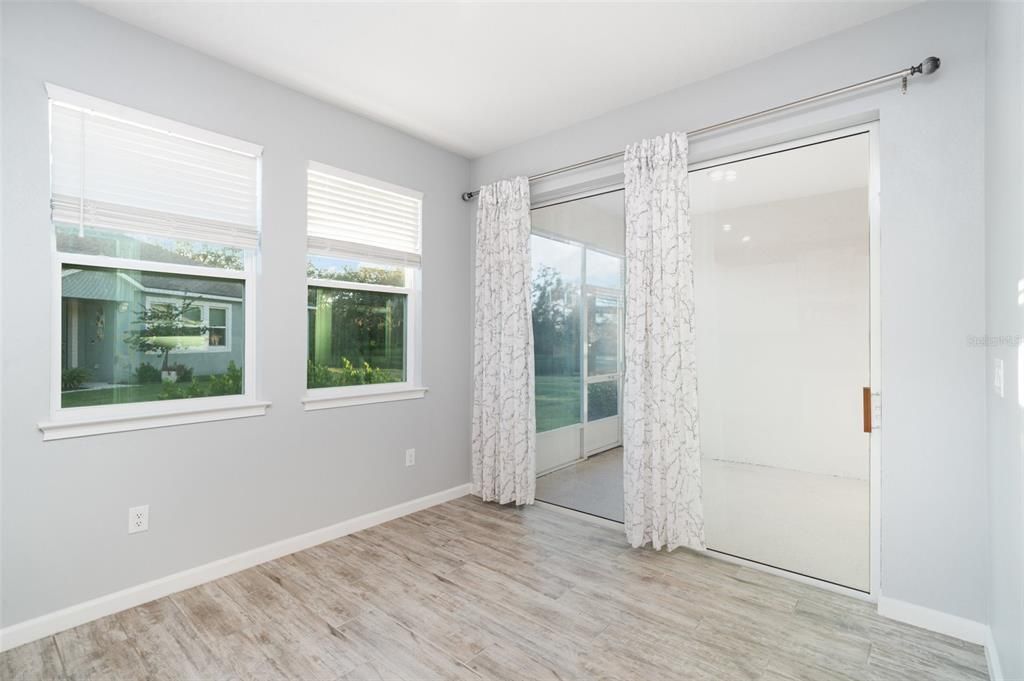 На продажу: $350,000 (2 спален, 3 ванн, 1728 Квадратных фут)