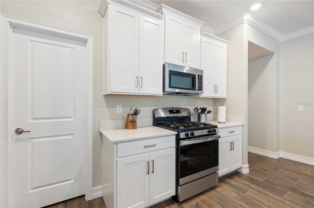 For Sale: $484,900 (3 beds, 2 baths, 2145 Square Feet)