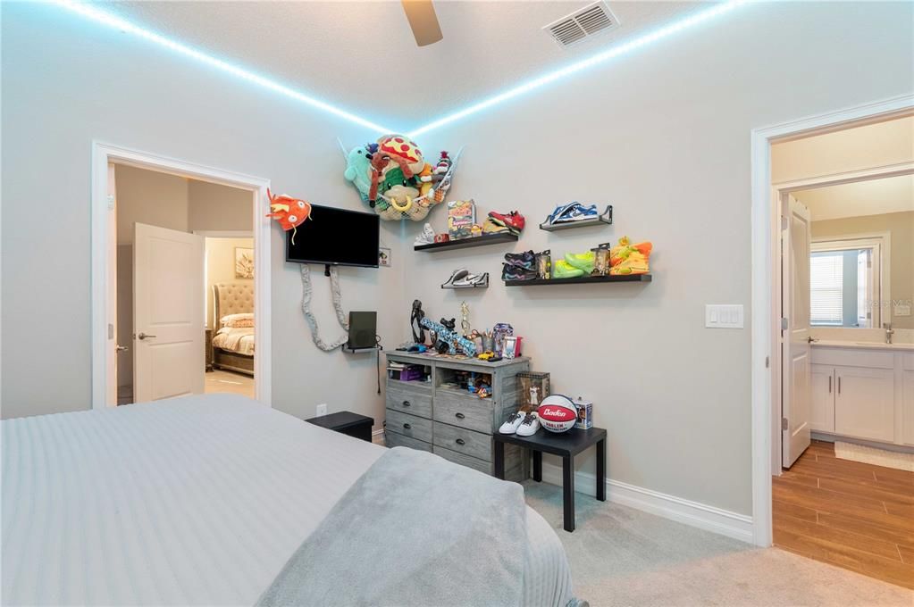 For Sale: $484,900 (3 beds, 2 baths, 2145 Square Feet)